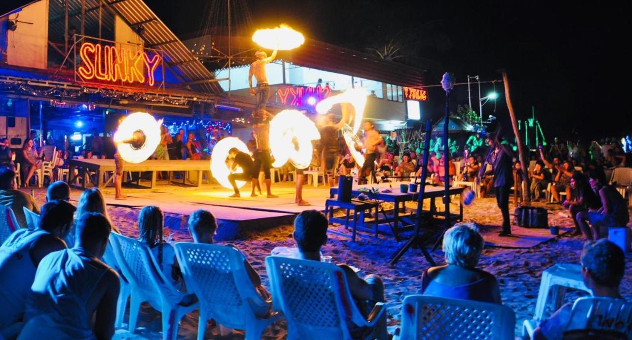 Hostal Dee Dee Sea Front Islas Phi Phi